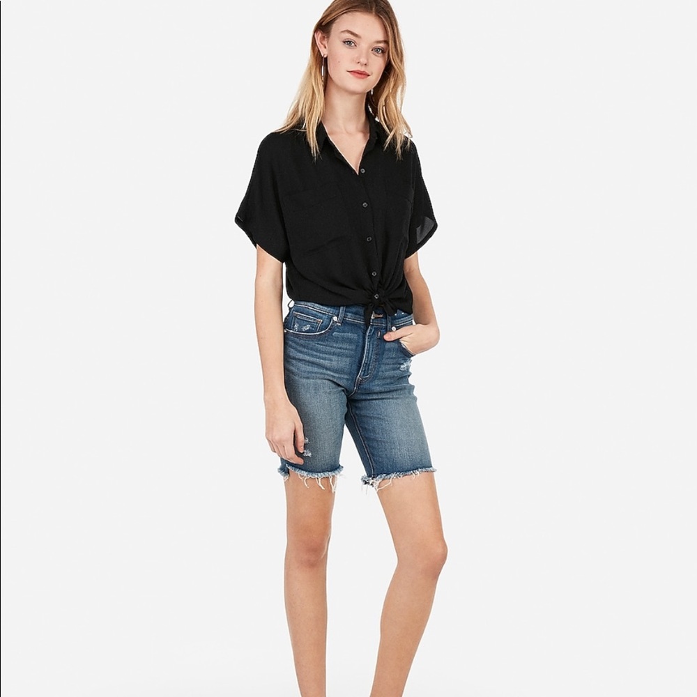 🔥NWT EXPRESS RAW CUT BERMUDAS🔥 - Picture 1 of 6
